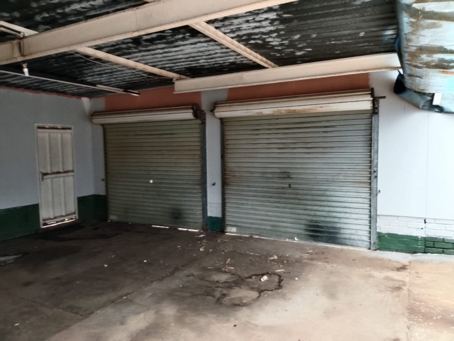 5 Bedroom Property for Sale in Roosheuwel North West